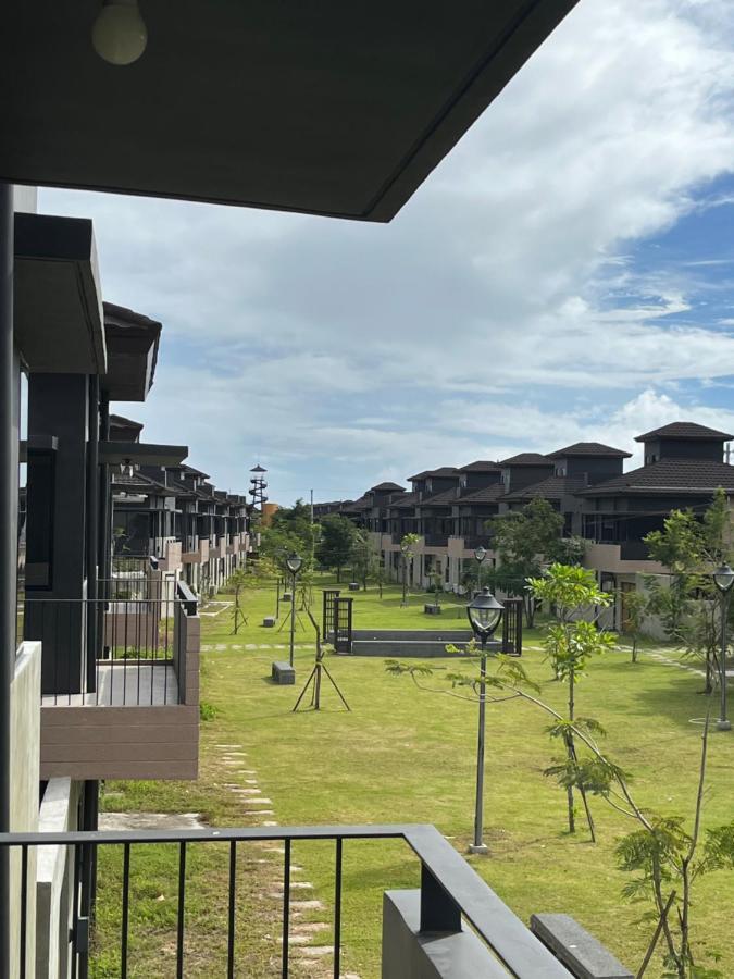 Seafront Residences Vacation Getaway San Juan  Extérieur photo
