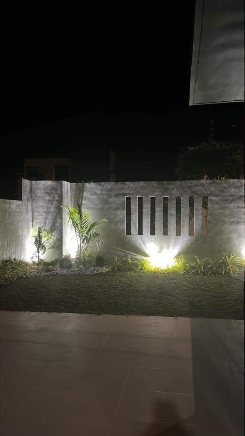 Seafront Residences Vacation Getaway San Juan  Extérieur photo