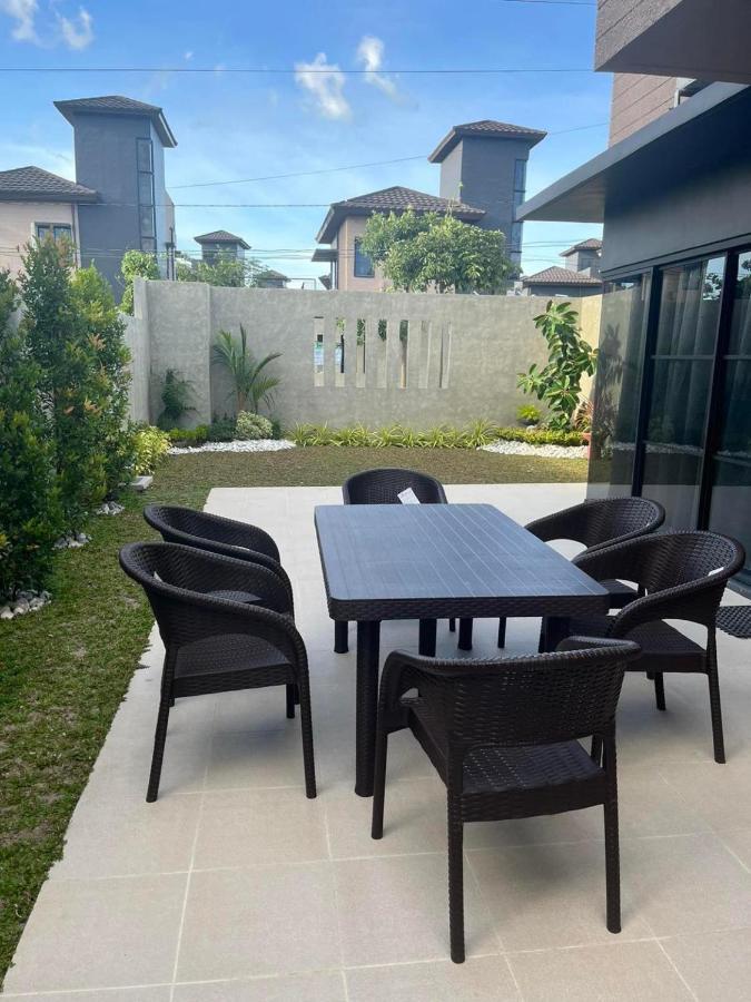 Seafront Residences Vacation Getaway San Juan  Extérieur photo