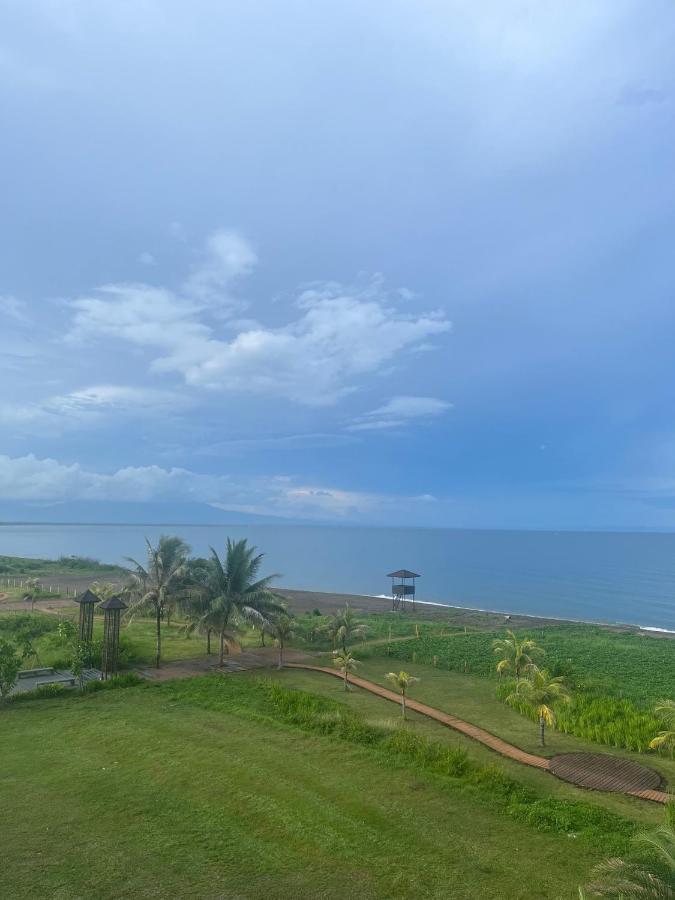 Seafront Residences Vacation Getaway San Juan  Extérieur photo