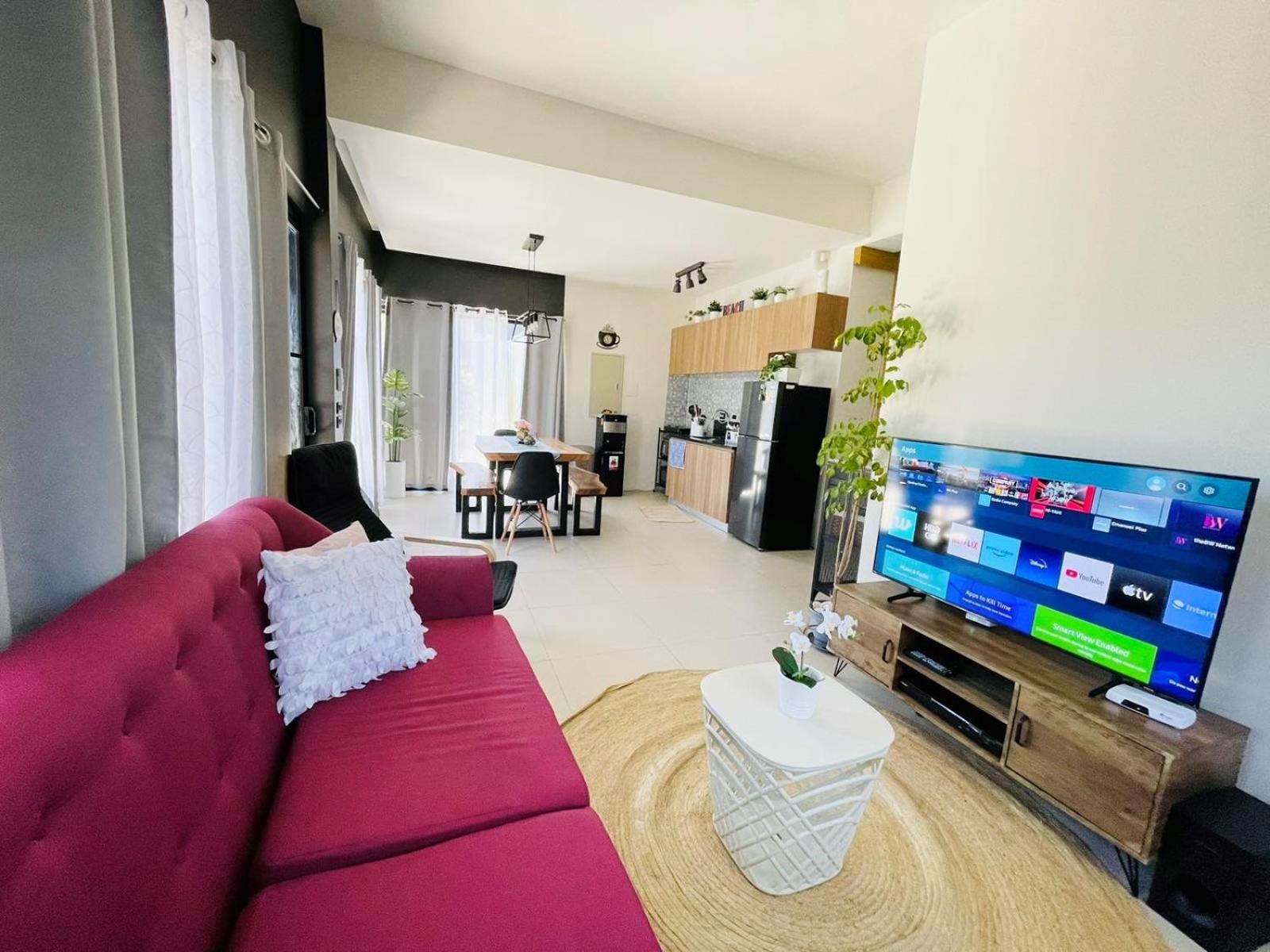 Seafront Residences Vacation Getaway San Juan  Extérieur photo