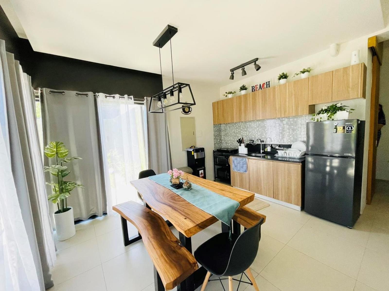 Seafront Residences Vacation Getaway San Juan  Extérieur photo