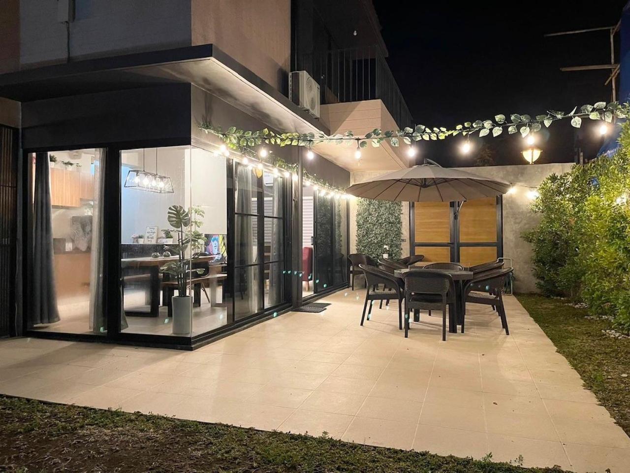 Seafront Residences Vacation Getaway San Juan  Extérieur photo