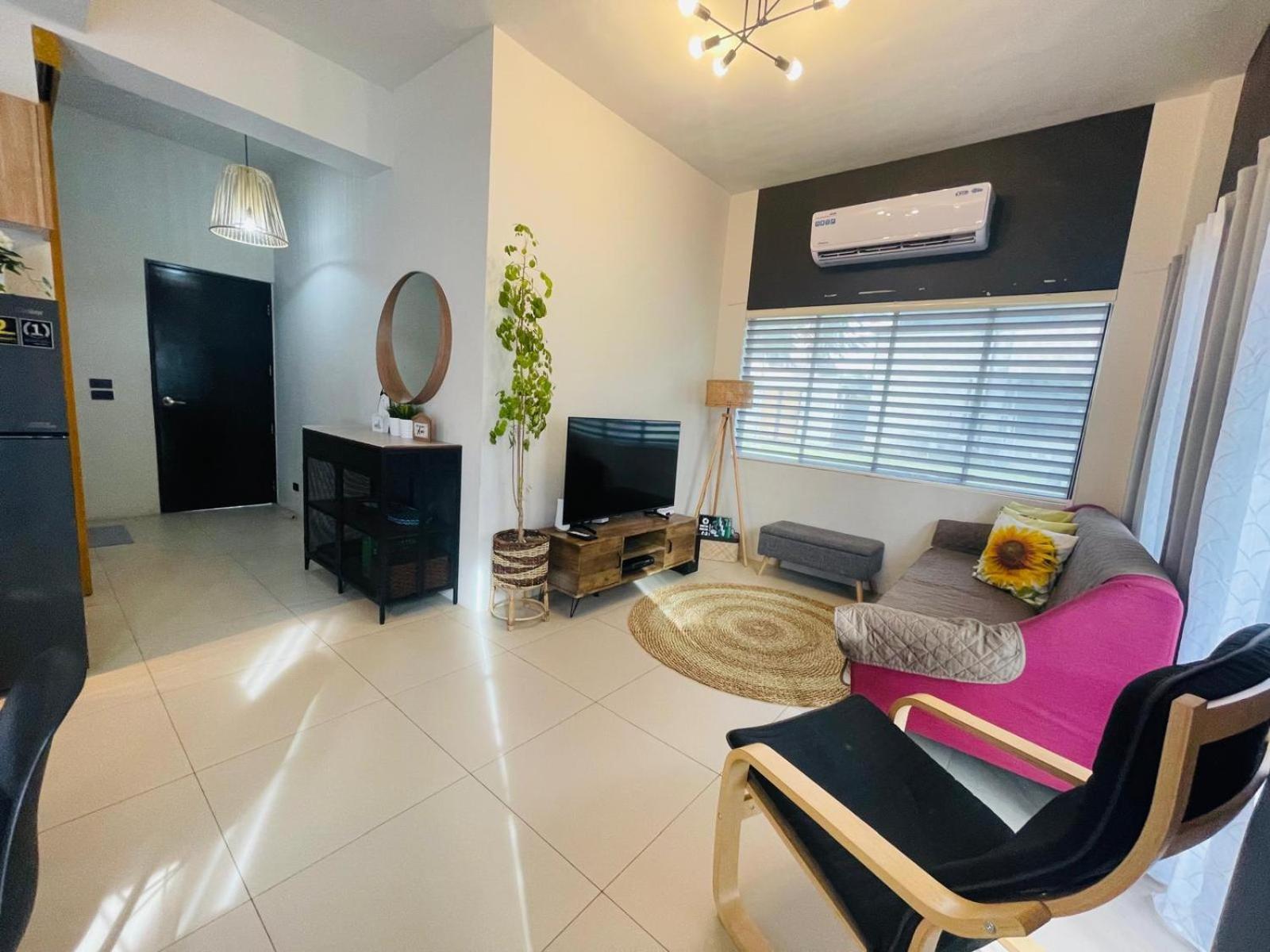 Seafront Residences Vacation Getaway San Juan  Extérieur photo